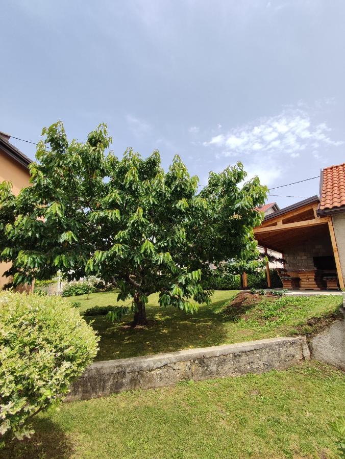 Barisic Apartment ลิฟโน ภายนอก รูปภาพ